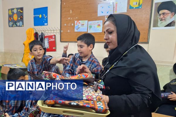 بزرگداشت سیزده آبان در کلاس‌های درس 