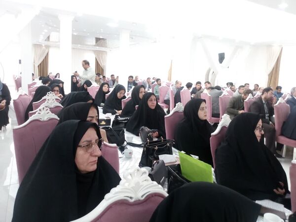ویژه برنامه در مسیر دانایی در کاشمر