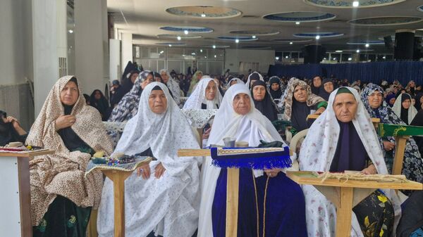 نمازجمعه؛ یک روز معنوی در مصلی شهرستان لردگان