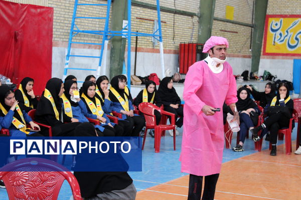 برگزاری اردوی تمشک در شهرستان گرمه 