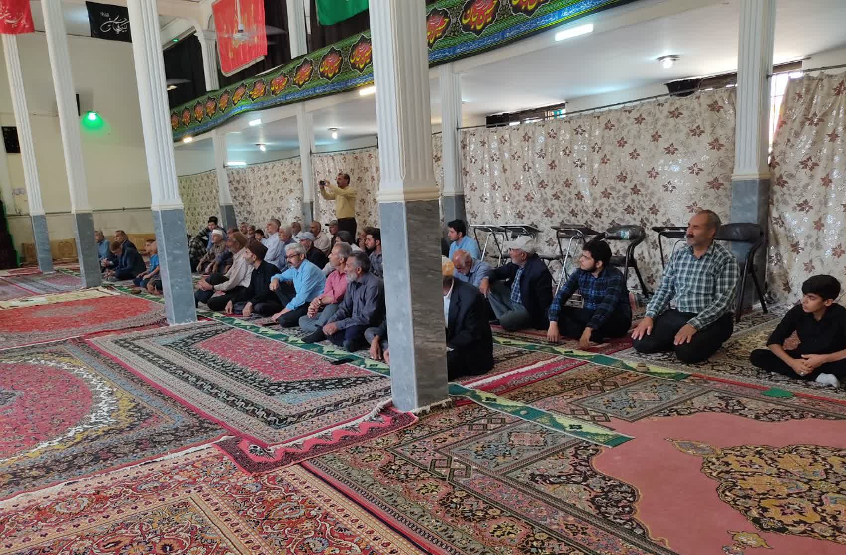 نماز جمعه در شهر تیتکانلو