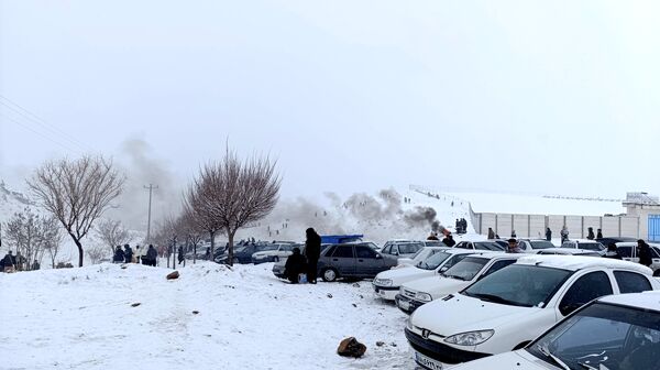  برف بازی مردم نیشابور در روستای برف ریز 