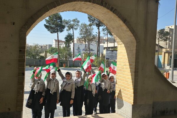 هفته بسیج و غبار روبی مزار شهدای  امامزاده عمادالدین (ع) در شهرستان رباط‌کریم