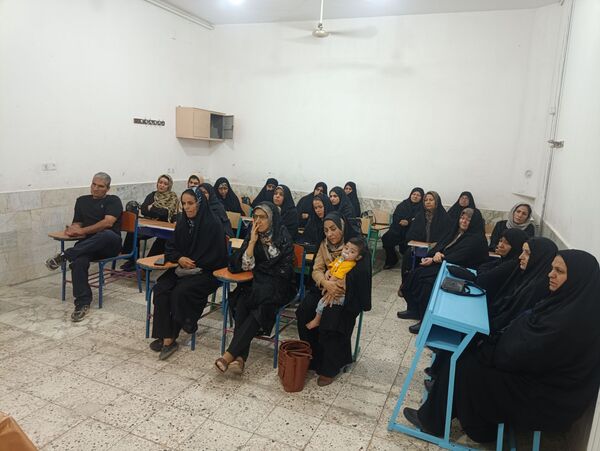 اولین جلسه هم اندیشی اولیا و مربیان در دبستان شهید پسندیده فدافن