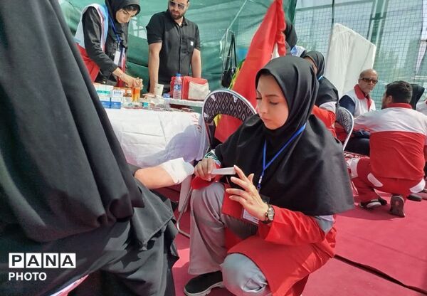 اوج خدمت جمعیت هلال احمر در مراسم وداع و تشییع رهبر انقلاب در ۴۵ متری گلشهر کرج