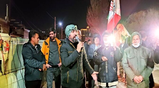 شیعه امام خود را تنها نمی گذارد