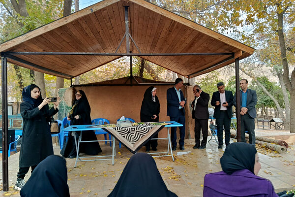 محفل صمیمی کارکنان اداری ناحیه ۴ شیراز به مناسبت روز زن