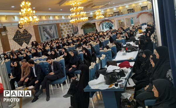 جشن ستارگان ویژه دانش آموزان دبیرستان حضرت معصومه (س) خلیل آباد