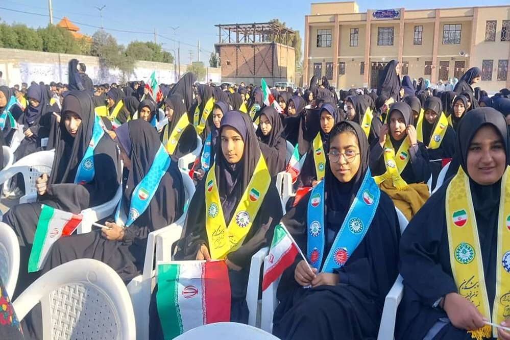 مانور یاوران انقلاب دانش‌آموزان عشایری