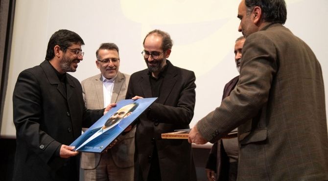 شب شعر و موسیقی مقاومت «ملت حسین(ع)» برگزار شد