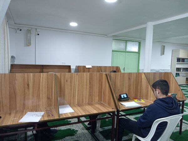 آ غاز به کارفعالیت قرائت خانه دبیرستان نمونه آیت الله خامنه‌ای کاشمر