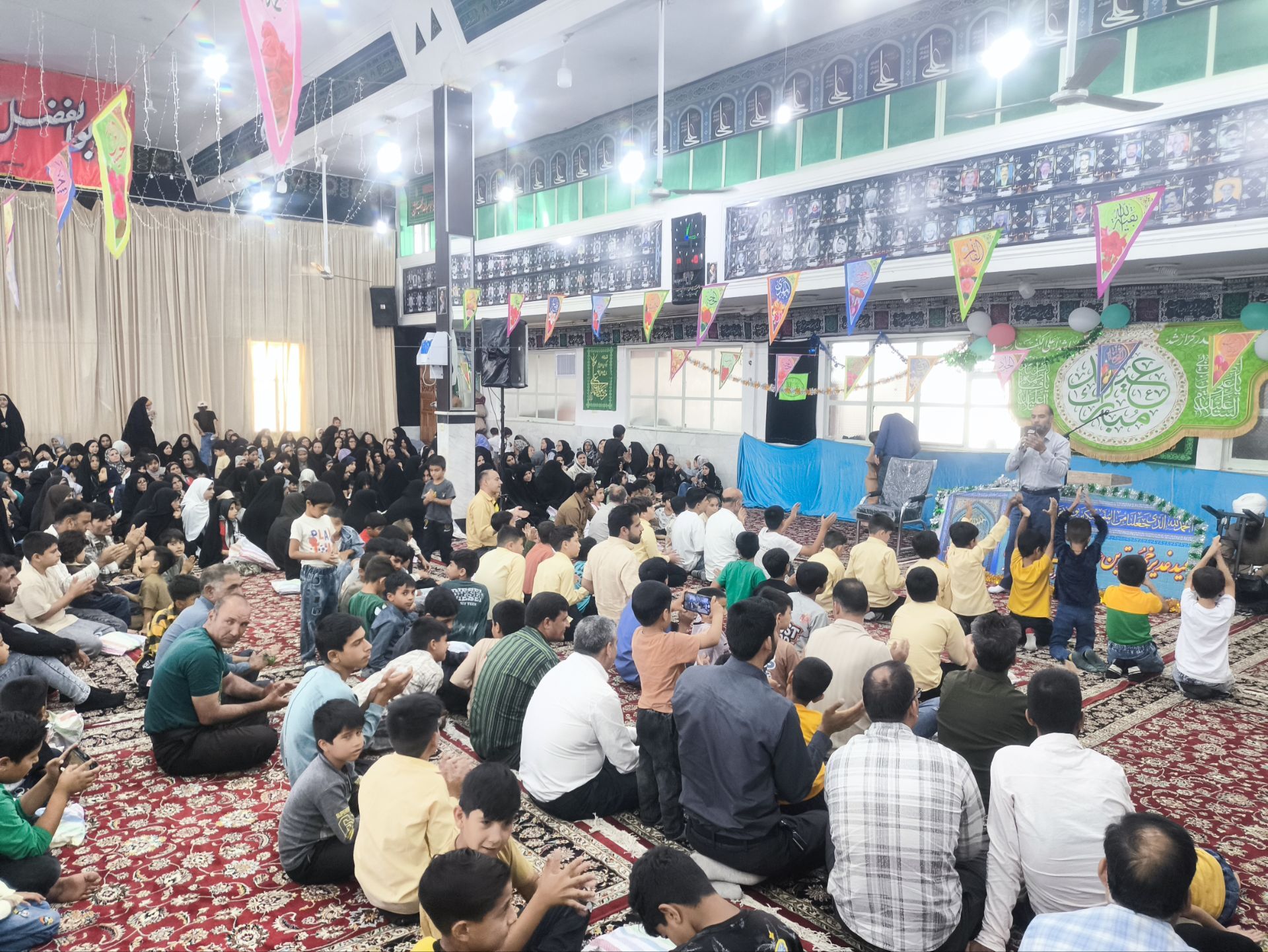 جشن باشکوه عید غدیر با حضور پرشور مردم در حسینیه حیدری فدافن 
