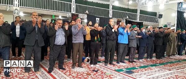  اقامه نماز عبادی سیاسی جمعه همزمان با سی و چهارمین روز شهادت قائد امت حضرت آیت الله خامنه‌ای 