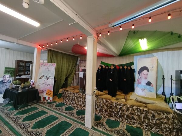 یادواره شهدا در دبیرستان شاهد فاطمیه مشهد