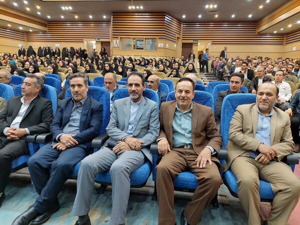 از فرهنگیان شاخص خرمدره تقدیر شد