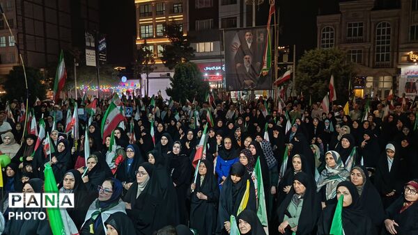 دومین اربعین حضور مردم غیور نیشابور همزمان با دومین سالگرد شهادت شهدای خدمت