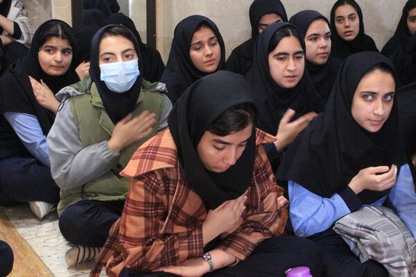 آوای غریب مهتاب؛ مرثیه‌ای برای بضعه الرسول در دبیرستان‌ولایت بهارستان‌دو