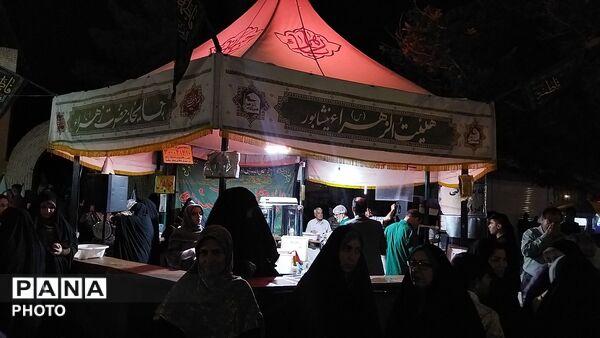 چایخانه هیئت الزهرا در صد و یکمین شب از اجتماعات مردمی 