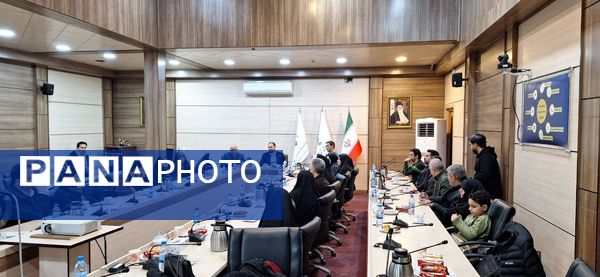 گردهمایی نویسندگان موسسه رهنمای اهل قلم