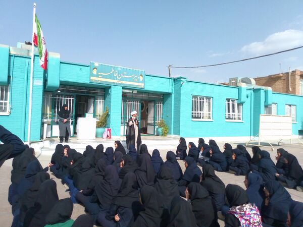 برگزاری گفتمان مهدوی در دبیرستان فاطمیه