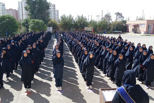  انتخابات همیار مشاور در آموزشگاه هیأت امنایی فرزانگان ملارد