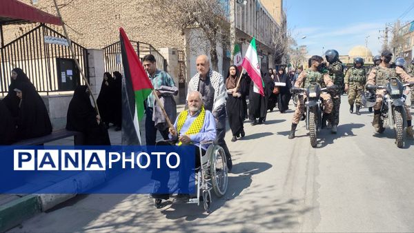 حماسه آفرینی مردم اراک در روز قدس