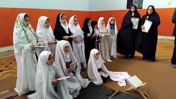 جشن چلچراغ آیه‌ها در سالن ورزشی ۲۲ بهمن اهر