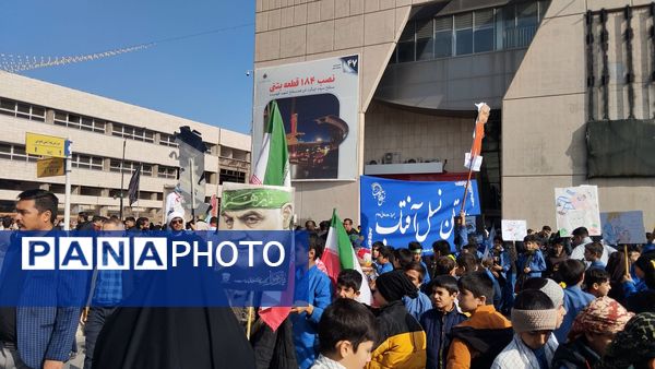 حضور پررنگ جوانان دهه هشتادی