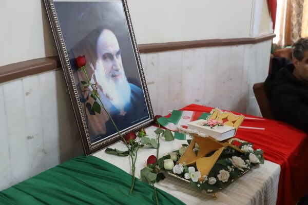 زنگ انقلاب در مدرسه خدیجه کبری ناحیه یک تبریز با حضور استاندار 