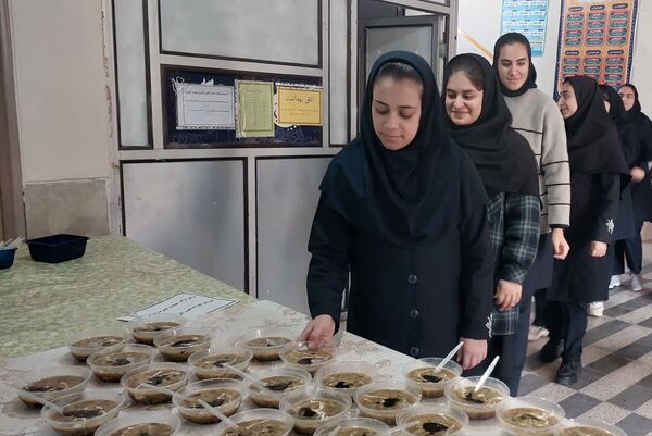 برپایی موکب شهادت حضرت زهرا(س) در دبیرستان شهید محمدتقی دستغیب ناحیه ۳ 