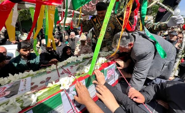تشییع پیکر شهید «مهدی قهرمانی‌کلخوران» در اردبیل