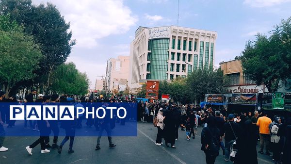 پیاده‌رویی جاماندگان اربعین حسینی در فردیس