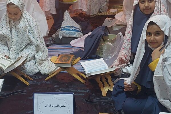 برپایی محافل انس با قرآن یادبود سیدحسن نصرالله در مدارس رودهن 