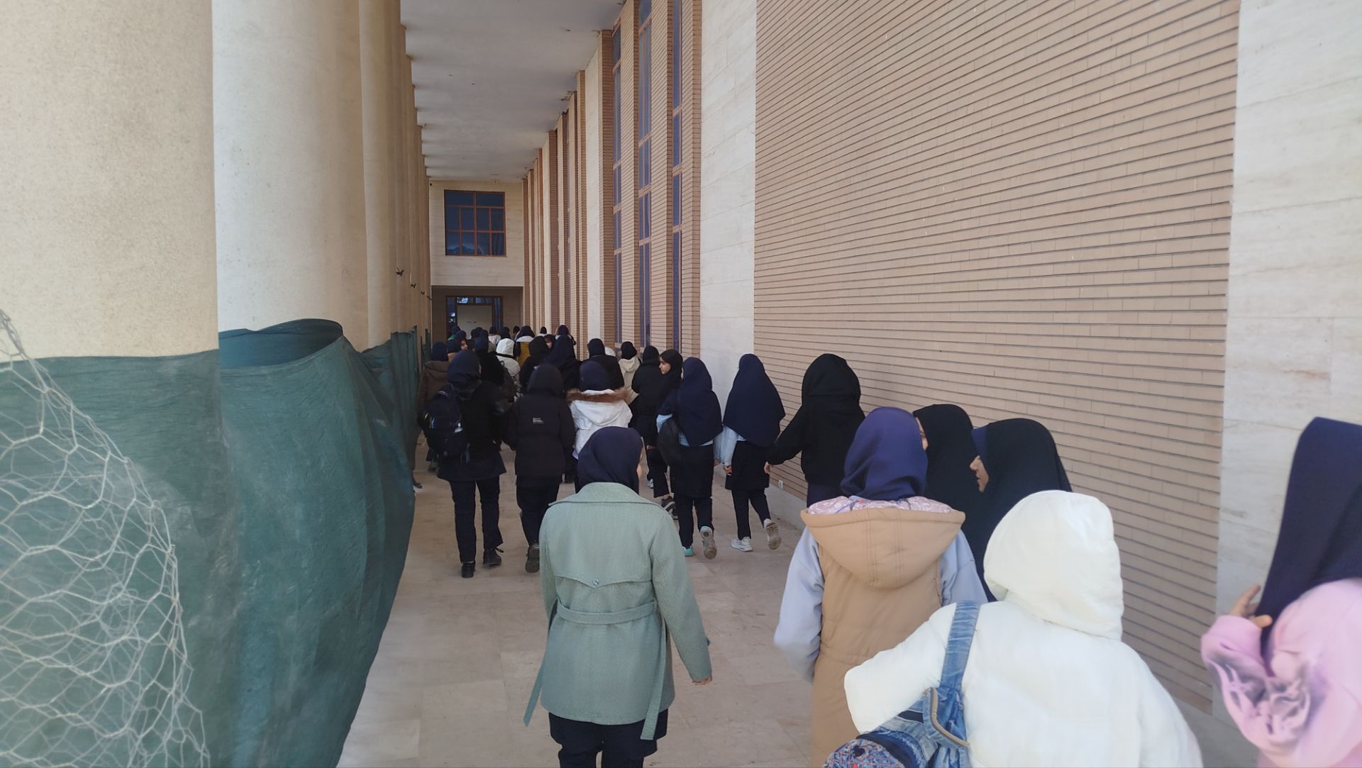بازدید دانش‌آموزان دبیرستان پیرایش از افلاک‌نما نیشابور 