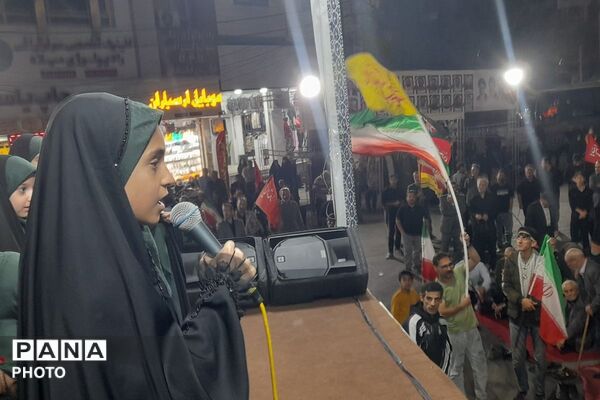 طنین نوای دل‌نشین «زمزمه‌های زهرایی» در میدان امام خامنه‌ای