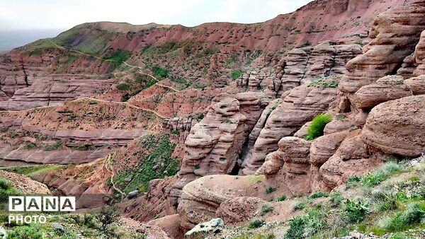 کوه های زیبای تخت پلنگ نیشابور 
