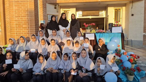 افتتاحیه سفیران سلامت در دبستان هاشمی رفسنجانی