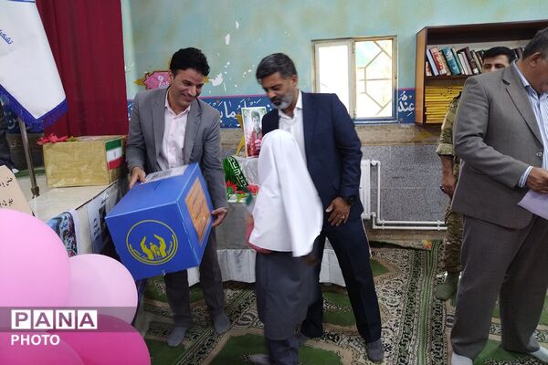 برپایی جشن عاطفه ها در آموزشگاه سردار جنگل چهاردانگه