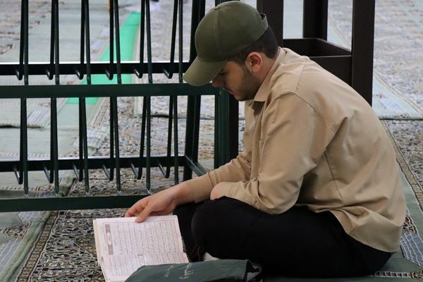 برگزاری نماز جمعه با حضور مردم پاکدشت