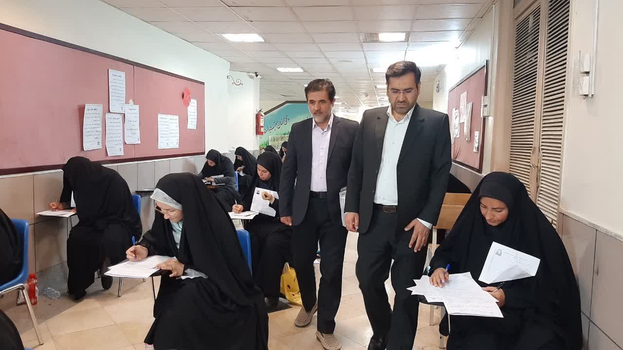 مدیر هسته گزینش ‌آموزش وپرورش خراسان رضوی از حوزه برگزاری آزمون مورد‌کاوی بازدید کرد
