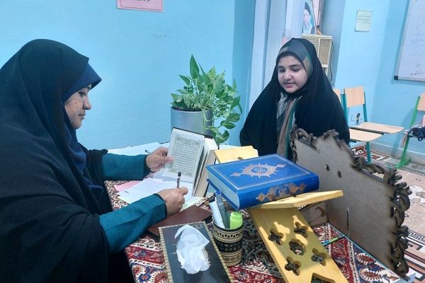 دارالقرآن نینوا حاجی‌آباد میزبان آزمون ارزیابی حافظان قرآن کریم