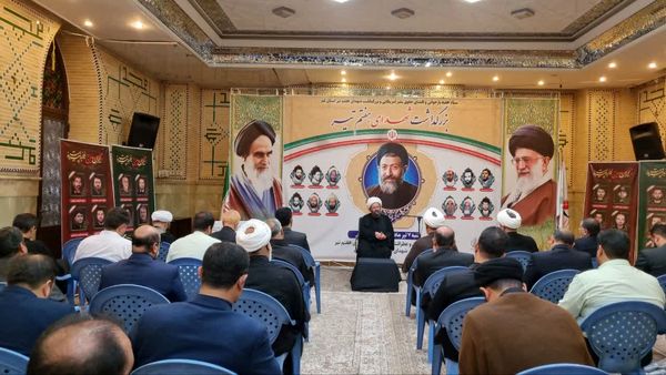 گلباران مزار شهدای هفتم تیر در قم