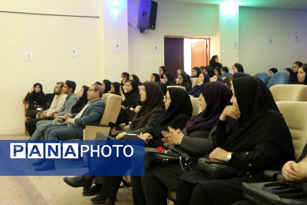 جلسه پیشگیری از آسیب‌های اجتماعی در سالن ارشاد سملقان