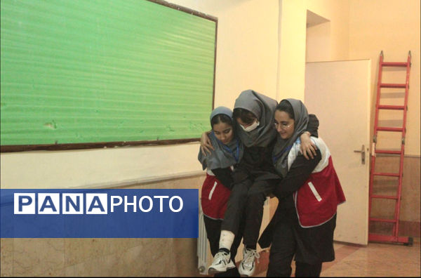 مانور زلزله در استان گلستان