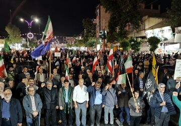 نود شب حضور دهه نودی‌های ساوجبلاغ به عشق ایران