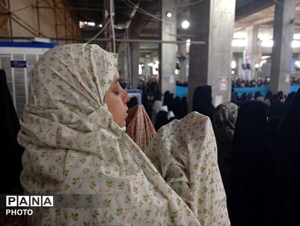 قاب پانا میزبان نماز جمعه مسجد جامع نیشابور