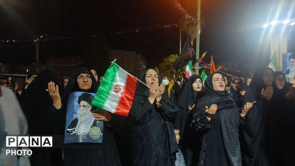 هستیم بر آن عهدی که بستیم