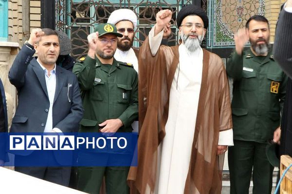 فریاد پیشوا علیه صهیونیسم در روز قدس؛ امضای طومار محکومیت و المان سازی در راهپیمایی روز قدس