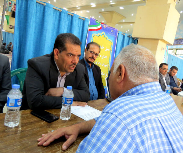 برپایی میز خدمت آموزش و پرورش خراسان شمالی
