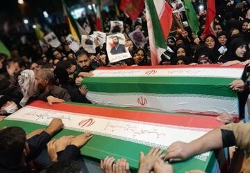 حماسه بدرقه باشکوه شهیدان جواد و پرویز ضرونی درسی و دومین اجتماعات در شهرستان کوهدشت 